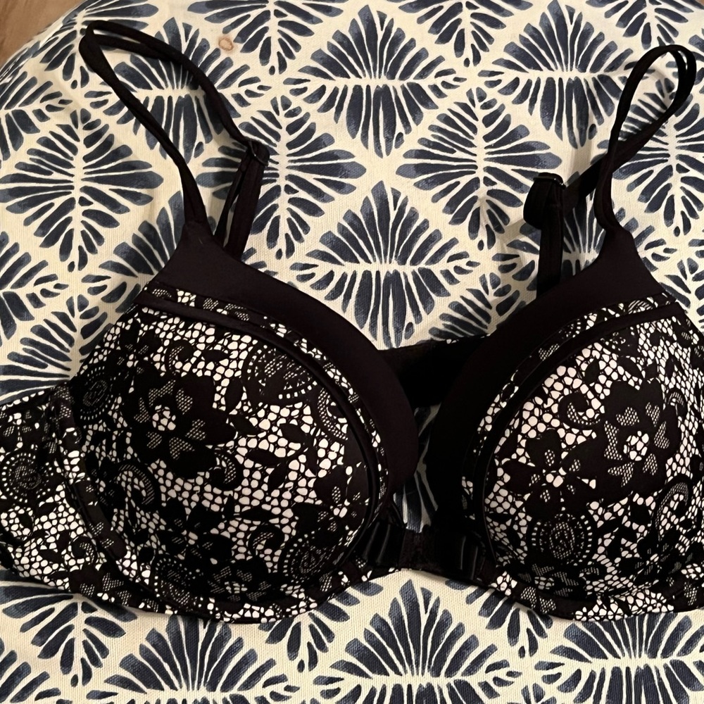 Victoria’s Secret bra